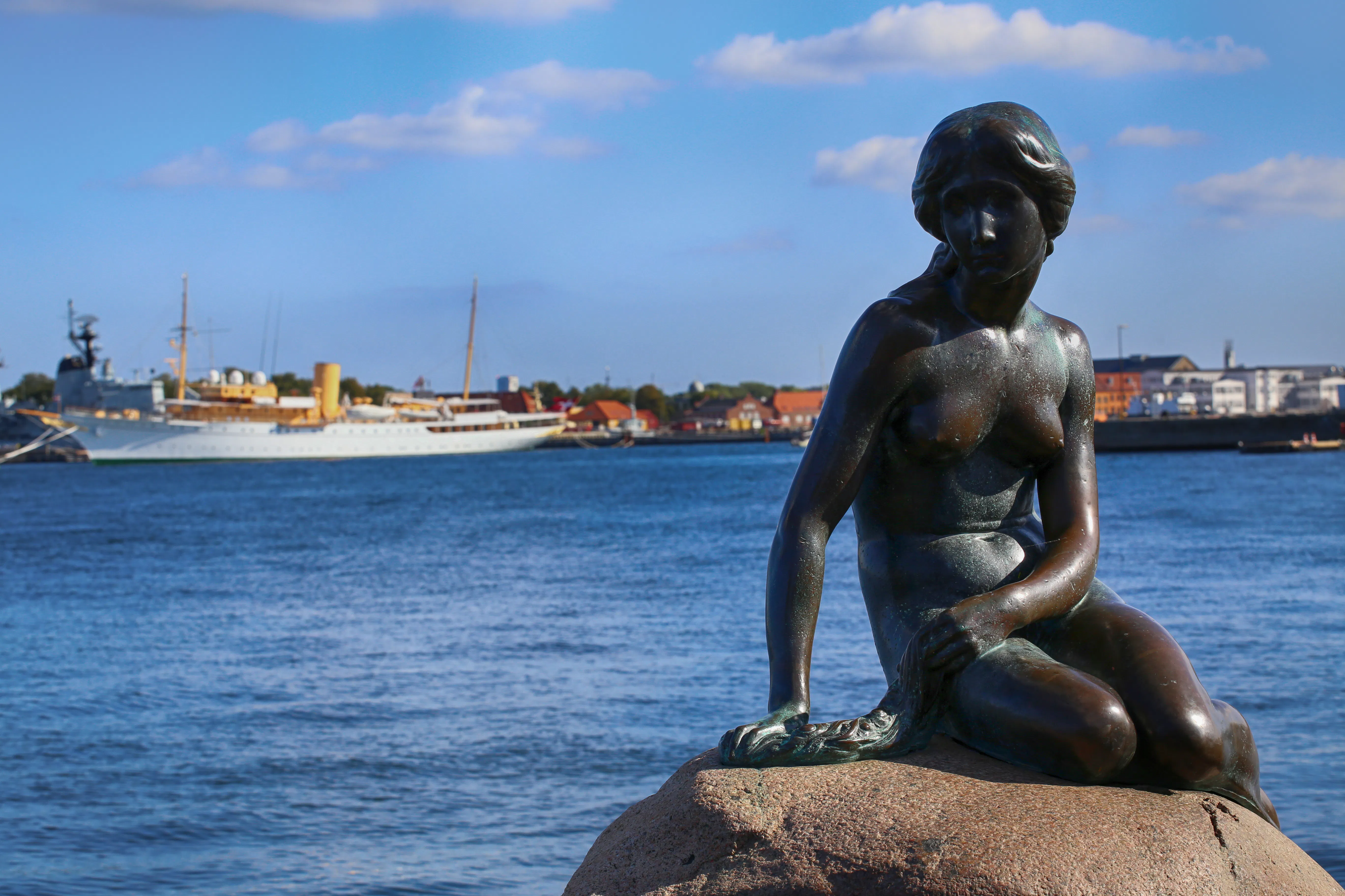 Den lille havfrue (statue)