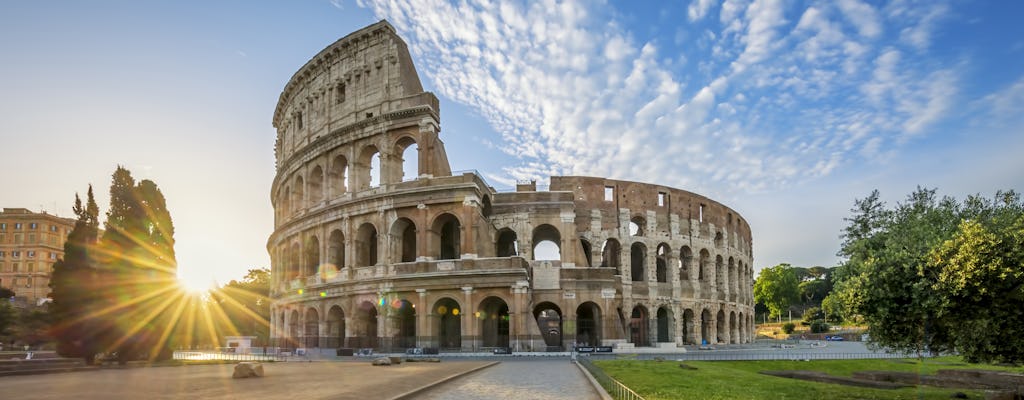 Tour of the Colosseum and Forum with Arena floor, gladiator's gate and virtual reality