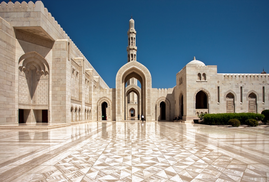 Food & dining in Muscat Food & dining in Muscat