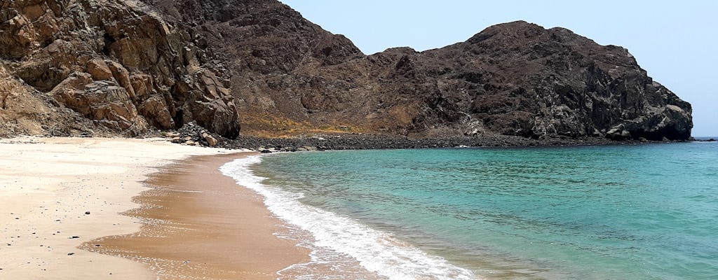 Recorrido por la ciudad de Mascate con tiempo en la playa
