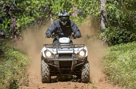 Aventura off-road em quadriciclo