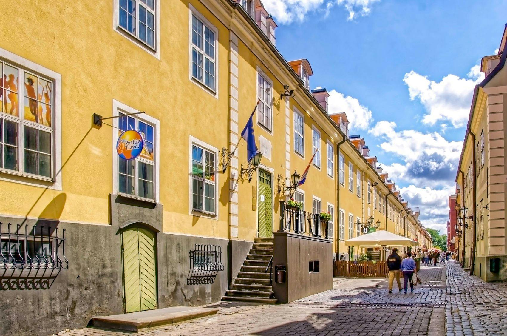 1-hour walking tour of Riga with a local