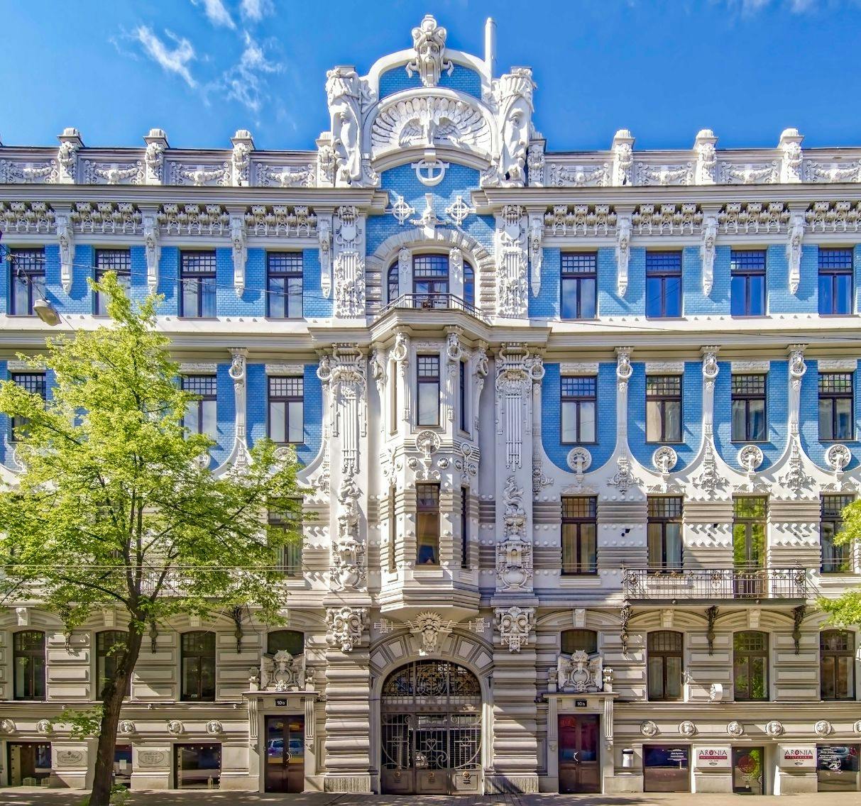 Visita guiada privada exclusiva de la arquitectura de Riga con un local