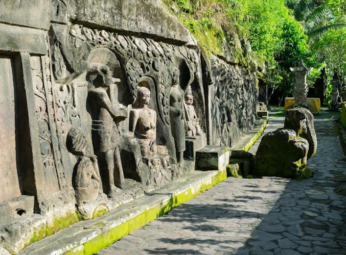 Full-day tour of the ancient relics of Ubud