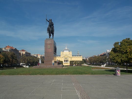 Art and culture tour of Zagreb with a local