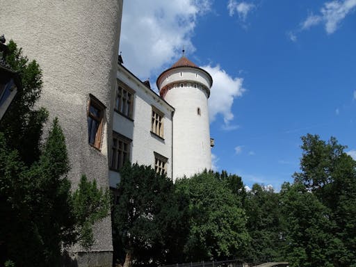 202010045f79bc04335b6.jpg