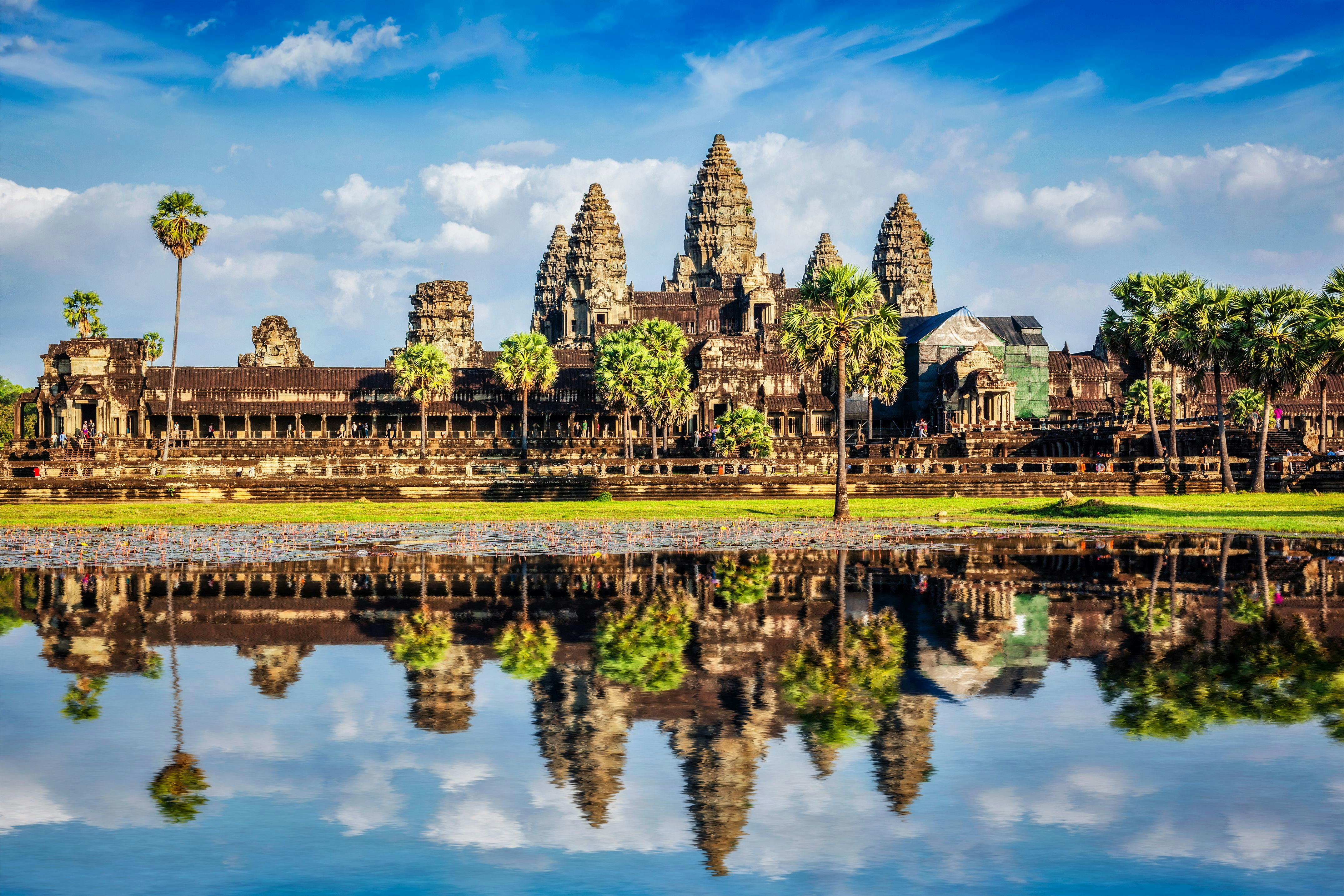 Templos de Angkor de dia inteiro e passeio pelo lago Tonle