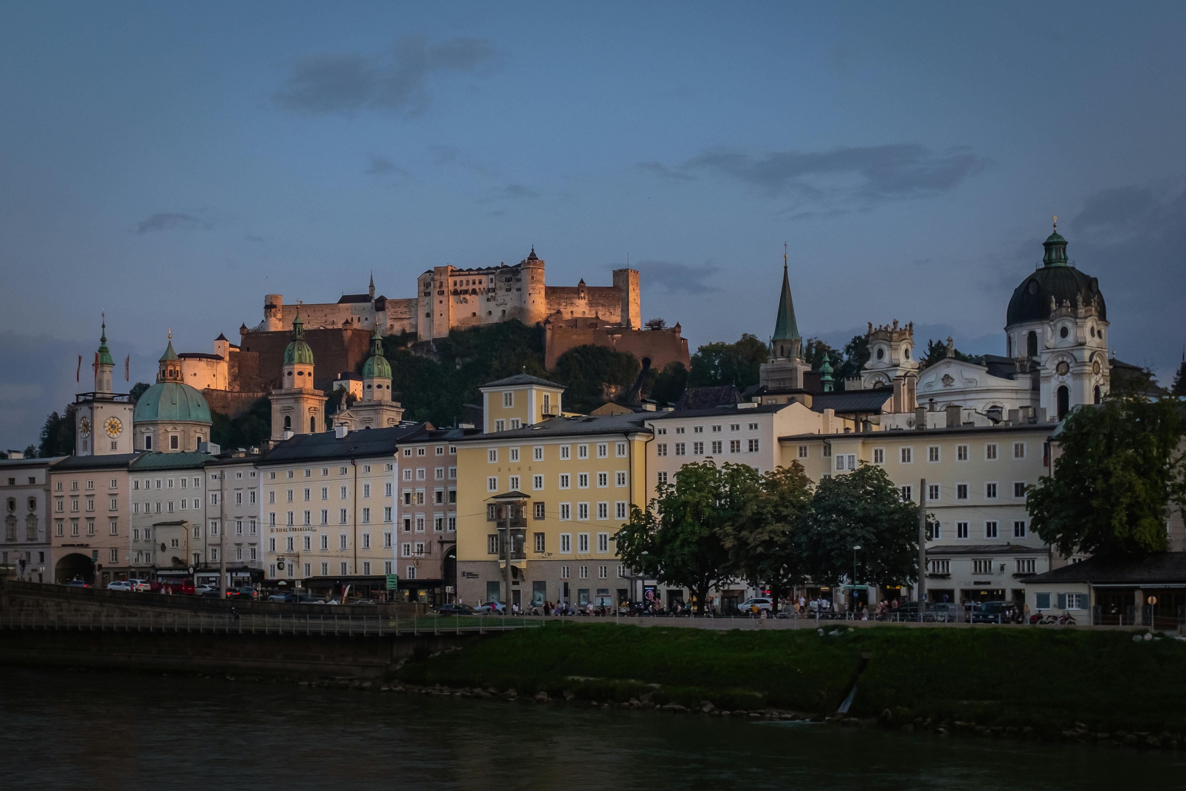 Caminhada de descoberta autoguiada em Salzburgo com a história musical de Mozart