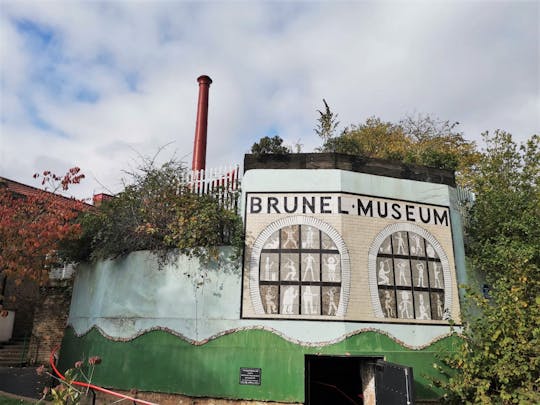 Self-guided Discovery Walk in London’s South East - a riverside history