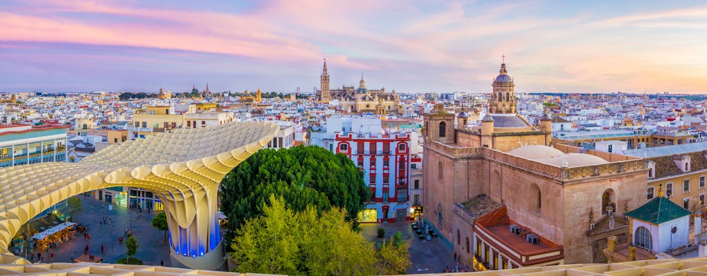 Tour privado pelos terraços de Sevilla com tapas e show de flamenco