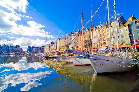 Honfleur i Beuvron-en-Auge Wspólna wycieczka z Bayeux z degustacją Calvados