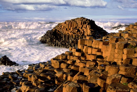 Giant's Causeway and Bushmills Distillery Whiskey tasting from Dublin