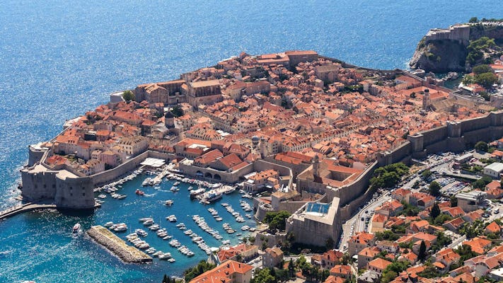 Scenic panorama driving tour in Dubrovnik