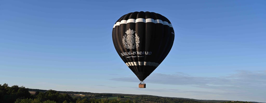Vol en montgolfière et dégustation de vins de Bourgogne au Château de Pommard