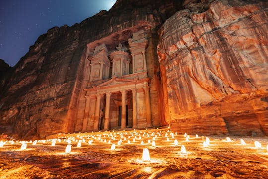 Tour privato diurno e notturno di Petra dal Mar Morto