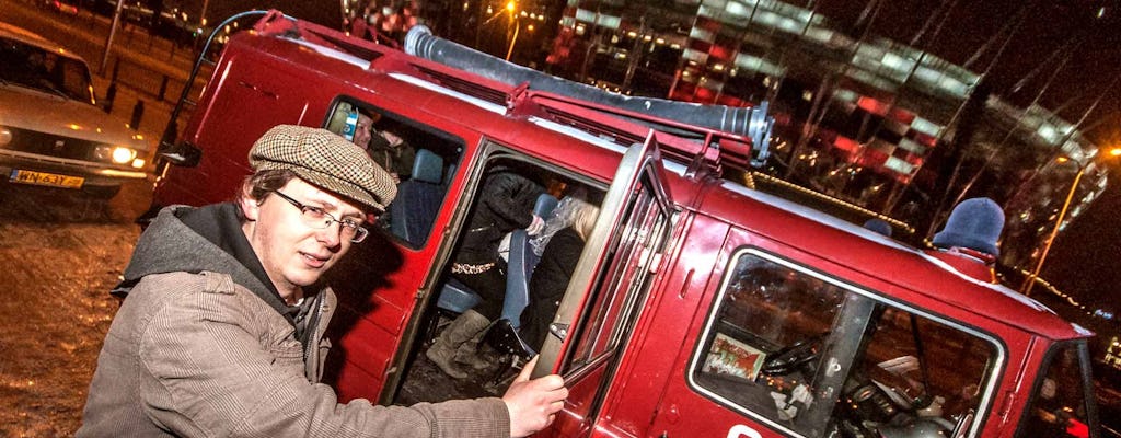 Tour noturno para grupos pequenos em Varsóvia em microônibus retrô