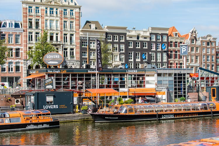 NEMO Science Museum and 1-hour Amsterdam canal cruise
