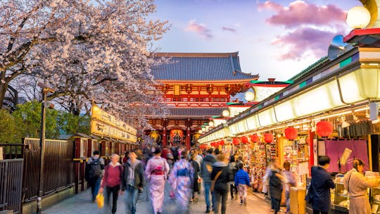 Asakusa bar hopping tour through Nakamise shopping street