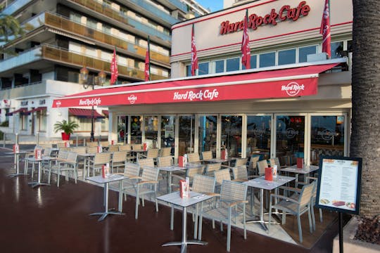 Hard Rock Cafe Nice: assentos prioritários com menu