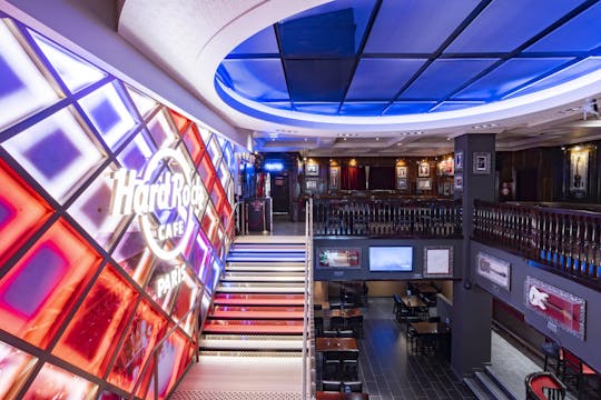 Hard Rock Cafe Paris: assentos prioritários com menu