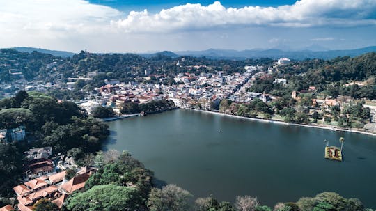 2-day Kandy tour from Ella