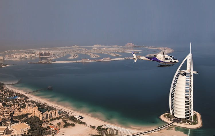 17-minute helicopter flight and desert safari combo tour