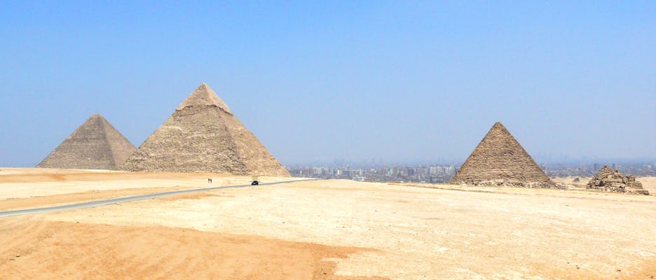 Giza Pyramids, Sphinx and Egyptian Museum tour from Alexandria