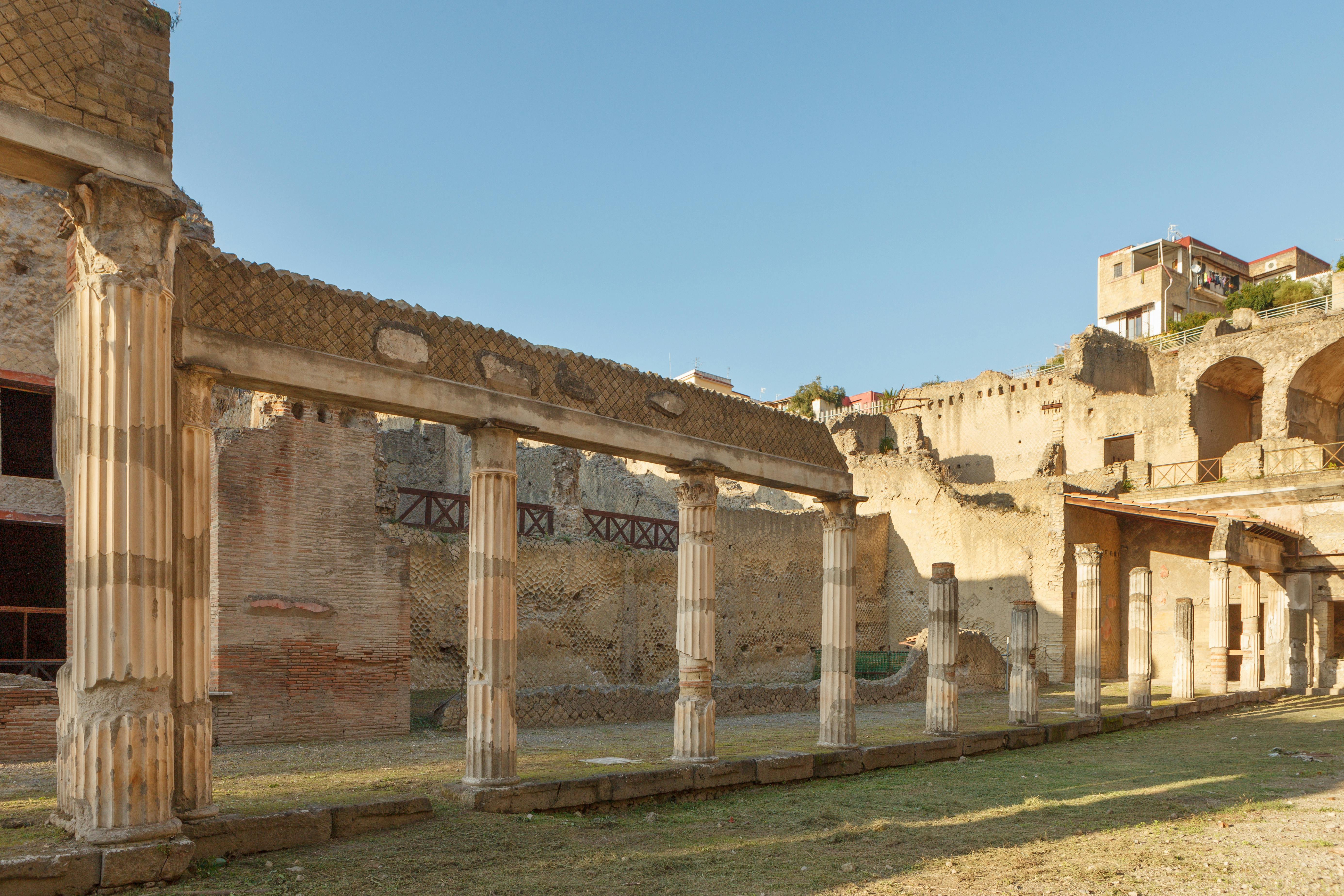 Kleingruppentour durch Herculaneum mit einem Archäologen