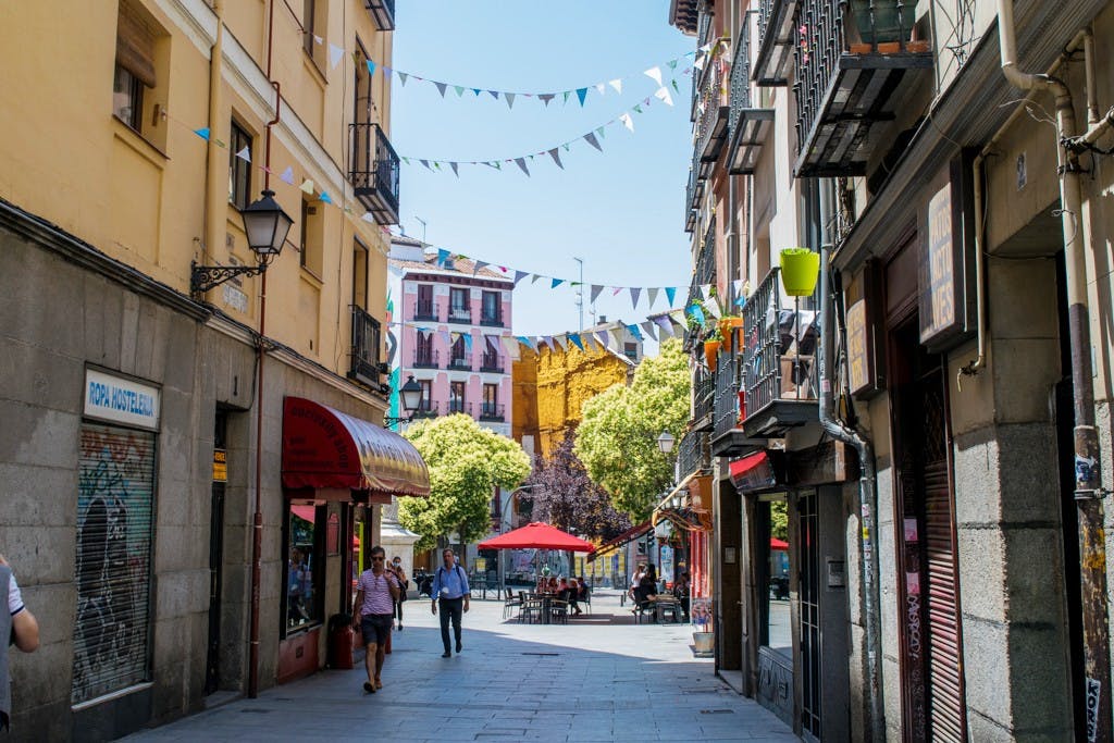 Zelfgeleide ontdekkingswandeling in de Barrio de las Letras in Madrid