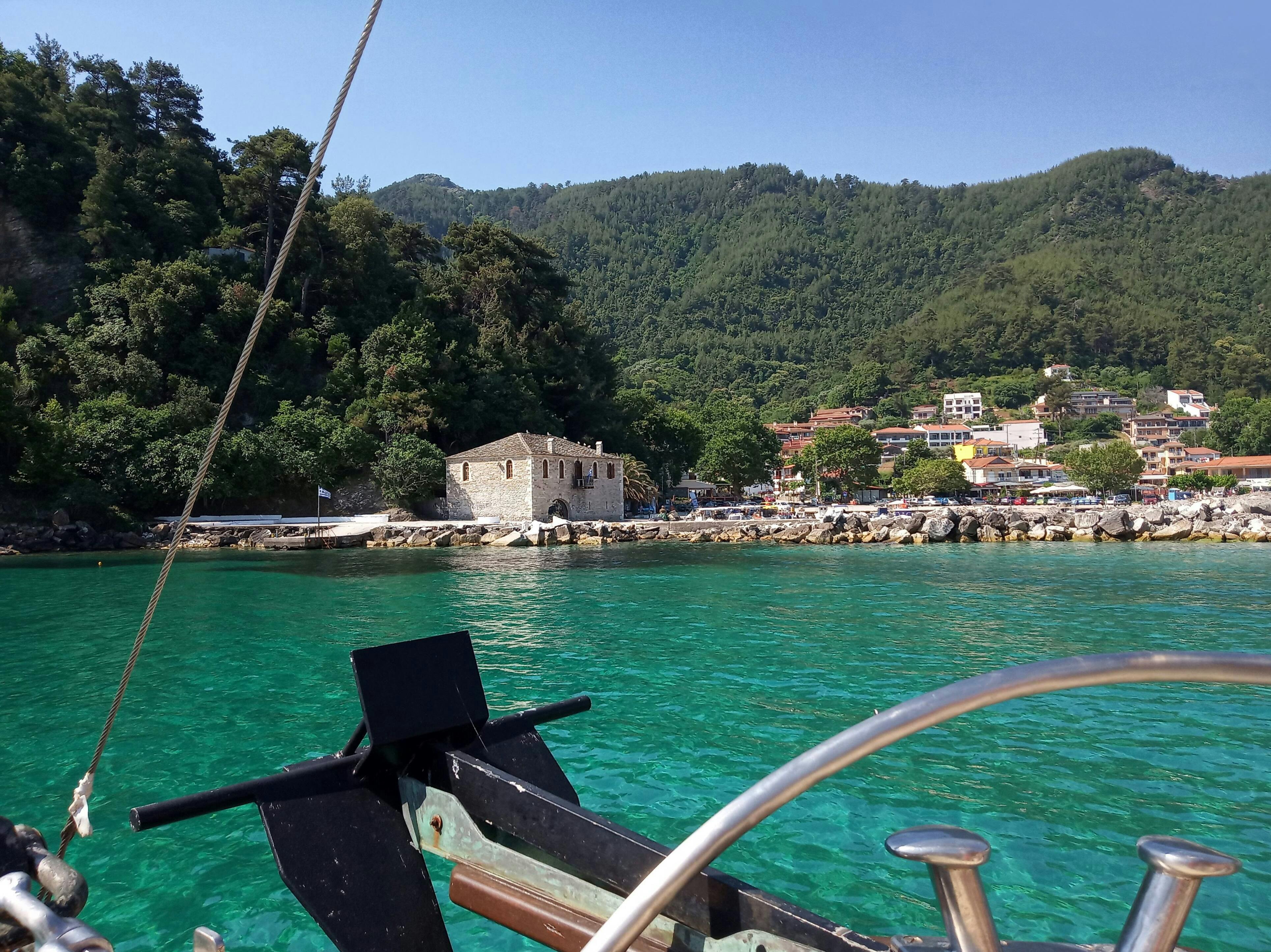 Paseo en barco por la costa este de Tasos