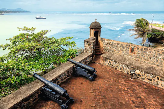 Visita a la ciudad de Puerto Plata con visita a una destilería de ron y almuerzo