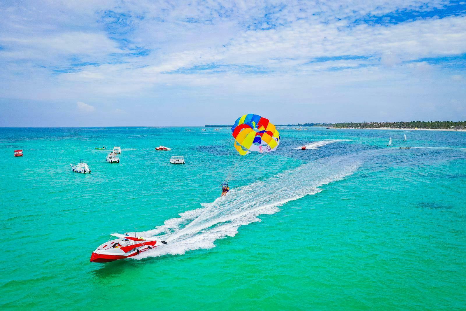 Parasailing in Bavaro-Punta Cana