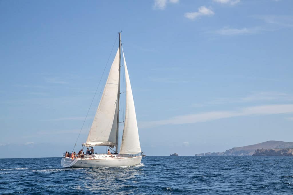 Noleggio barche a vela a Maiorca Belmita con trasferimento da Mayurca Yachting