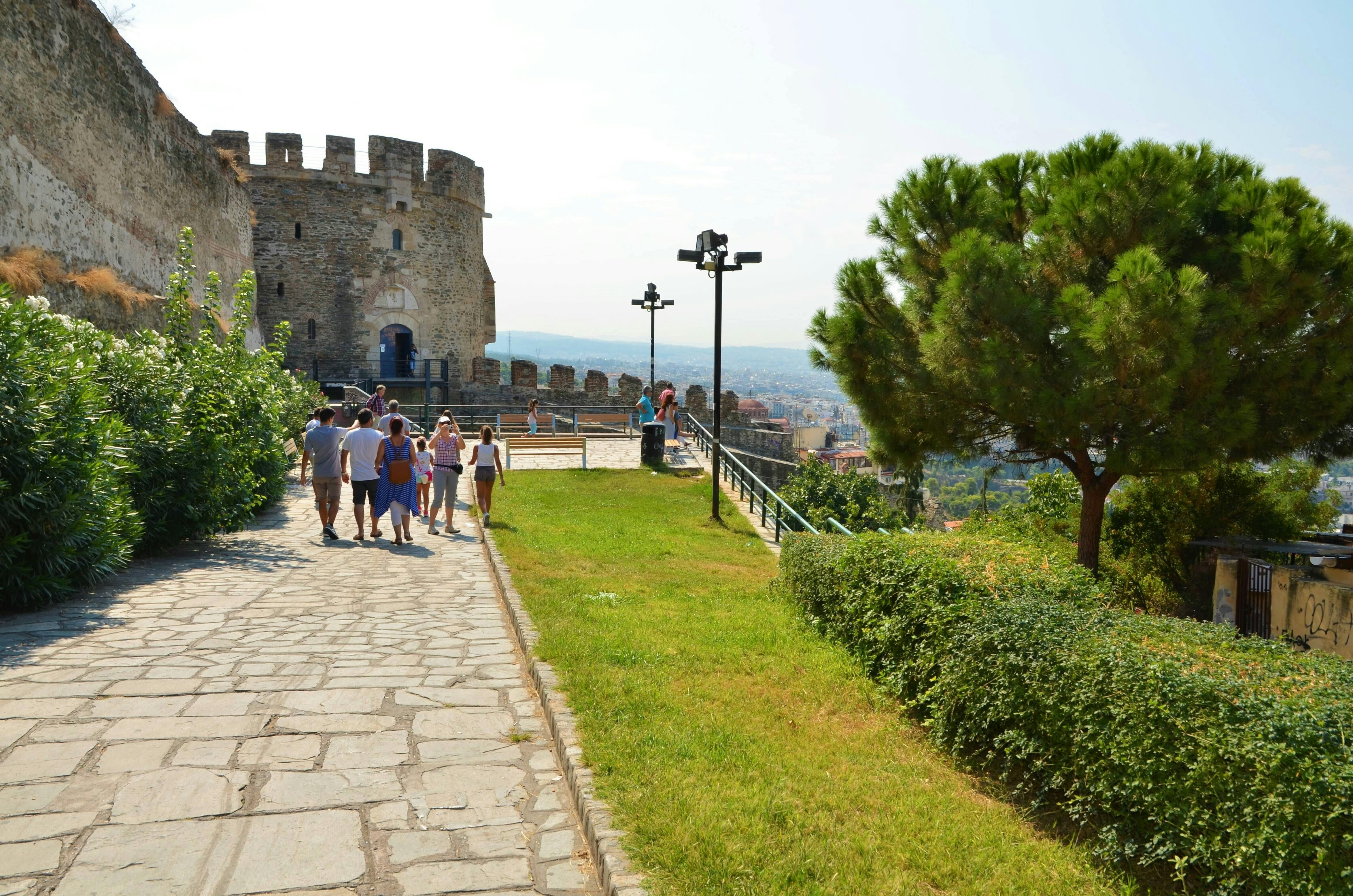 Thessaloniki Yesterday and Today
