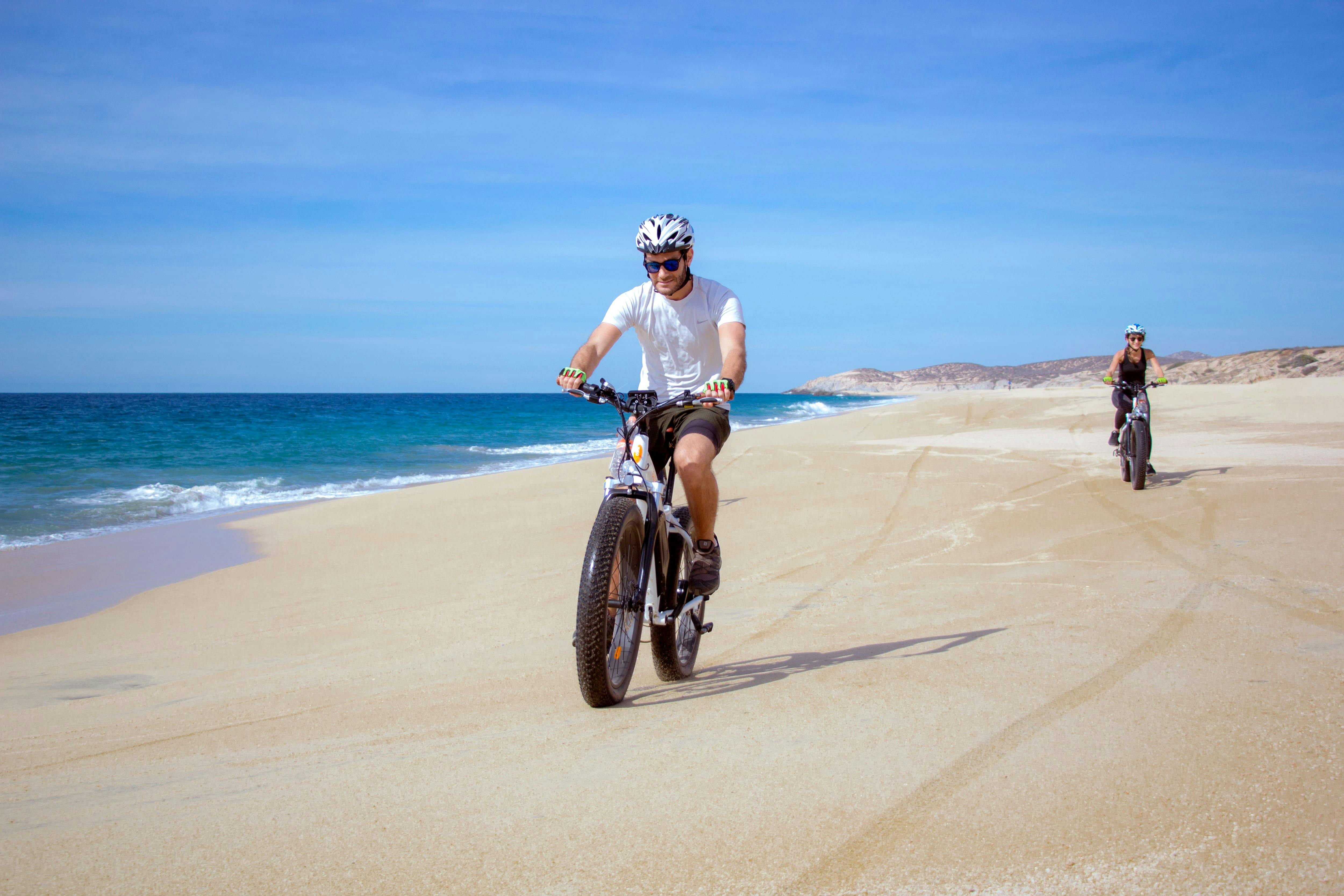 Tour in e-bike della costa e della spiaggia del Pacifico