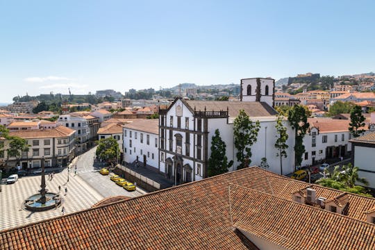 Tour por la ciudad de Funchal desde el oeste