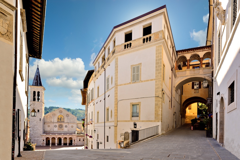 Hop-on hop-off in Spoleto Hop-on hop-off in Spoleto
