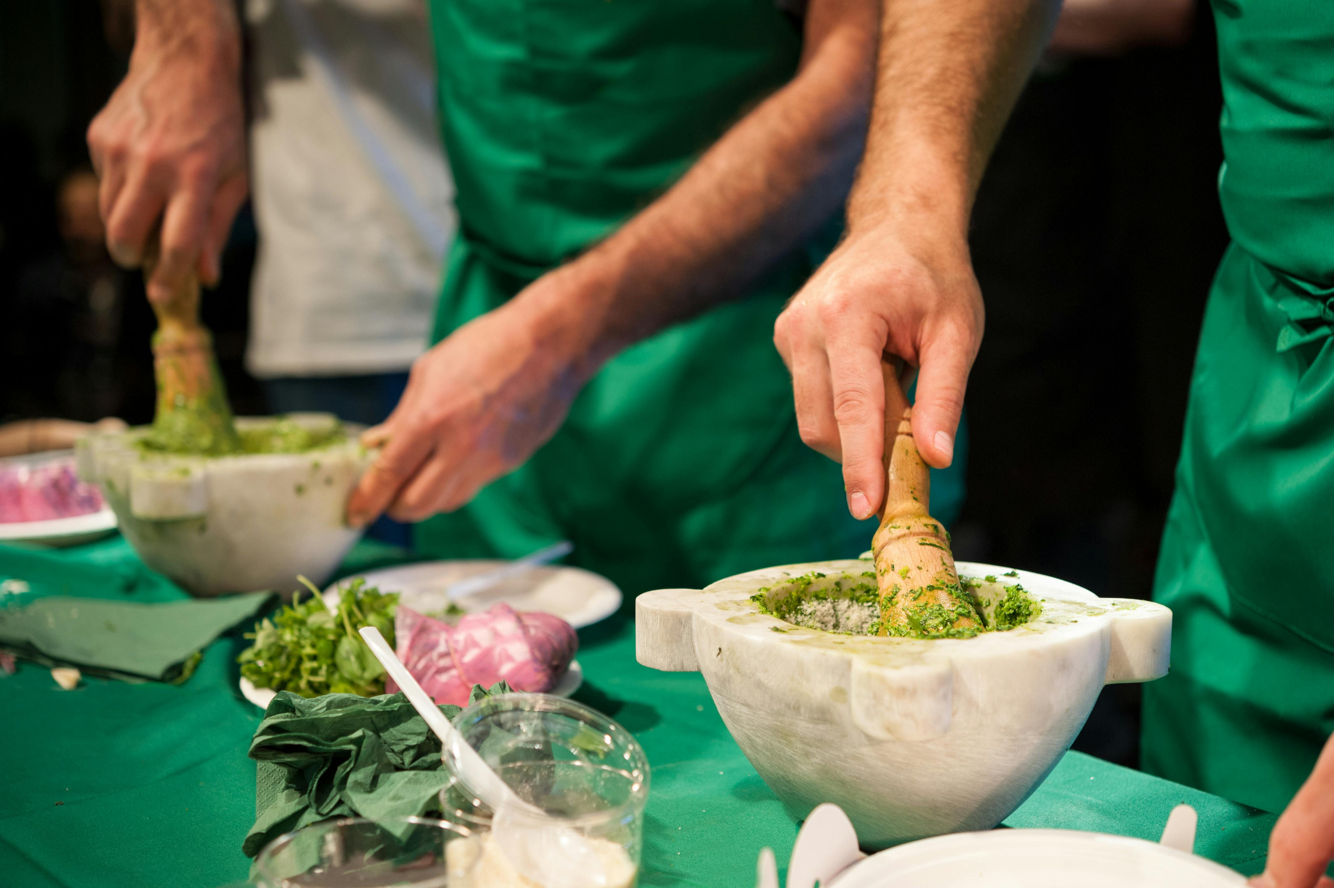 Pesto cooking class with lunch in the Cinque Terre Musement