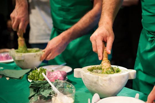 Pesto cooking class with lunch in the Cinque Terre