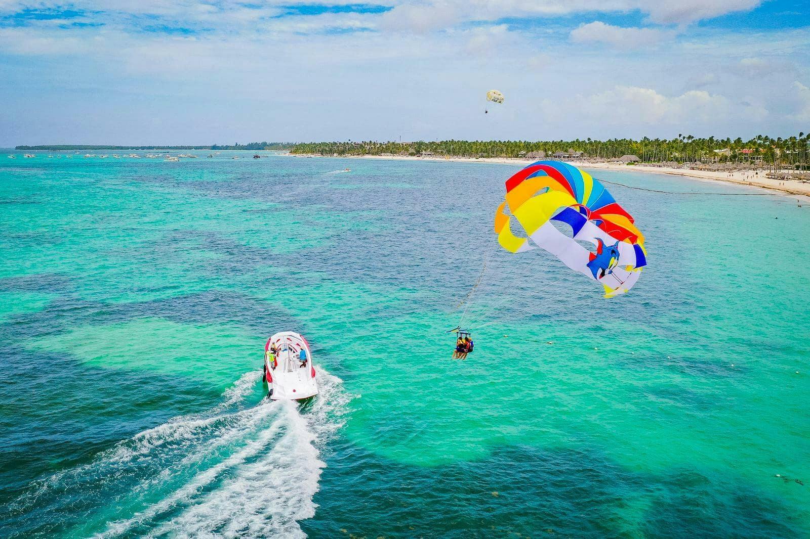 Parasailing in Bavaro-Punta Cana