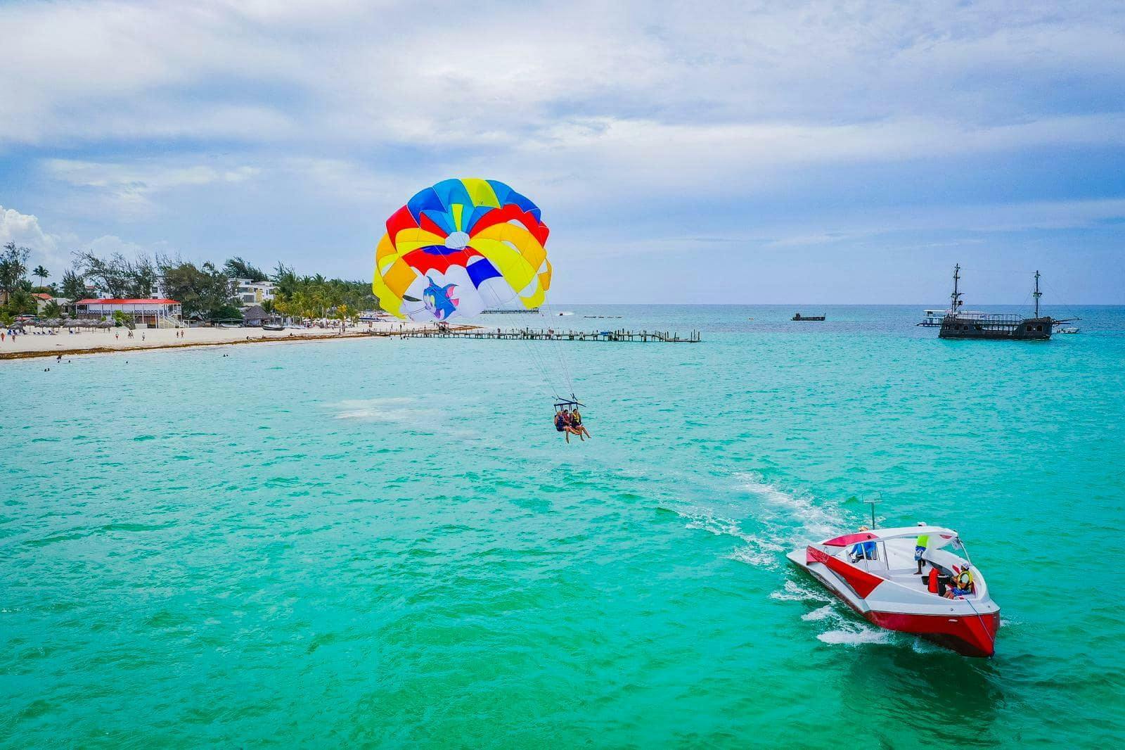 Parasailing in Bavaro-Punta Cana