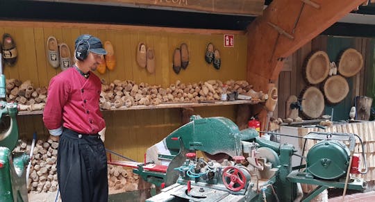 Recorrido por la granja de quesos y la fábrica de zuecos Simonehoeve con pasteles holandeses