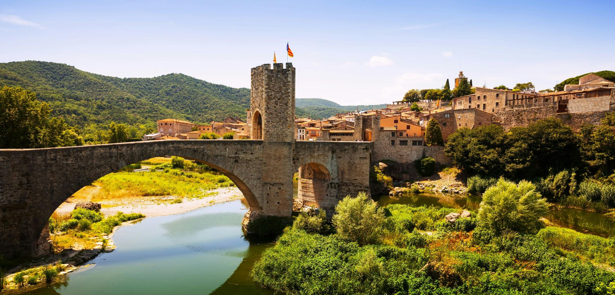 Besalú and Medieval towns small-group tour from Barcelona