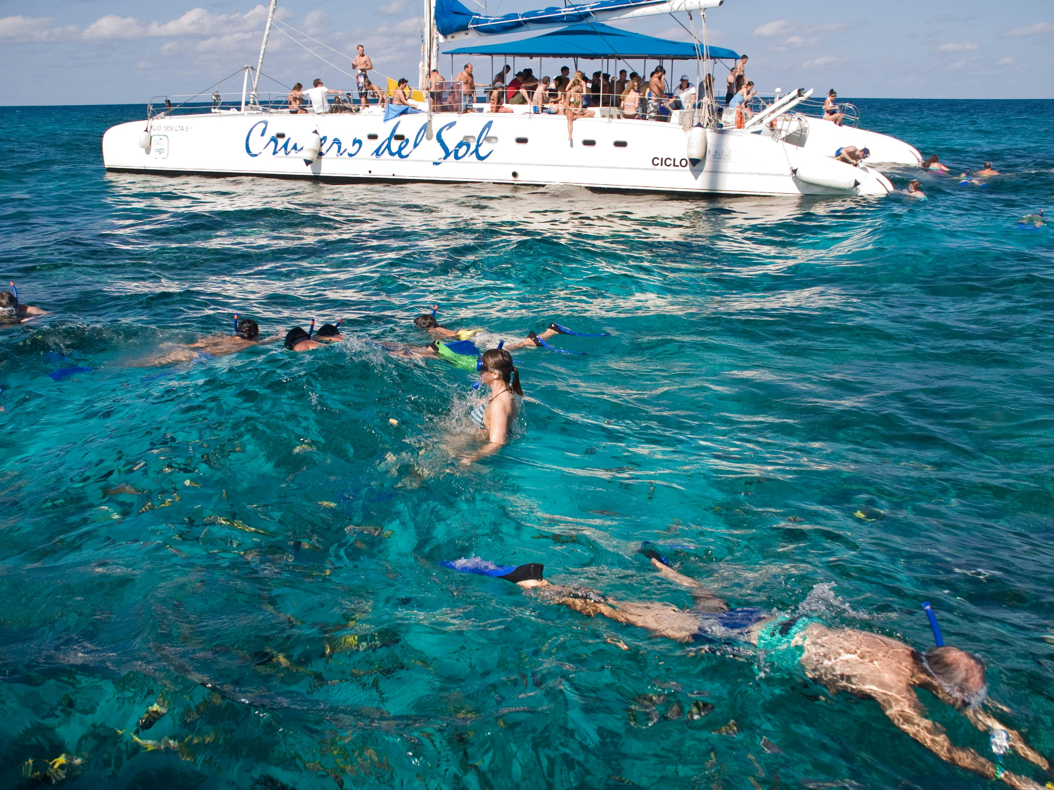 Cayo Blanco Catamaran Tour