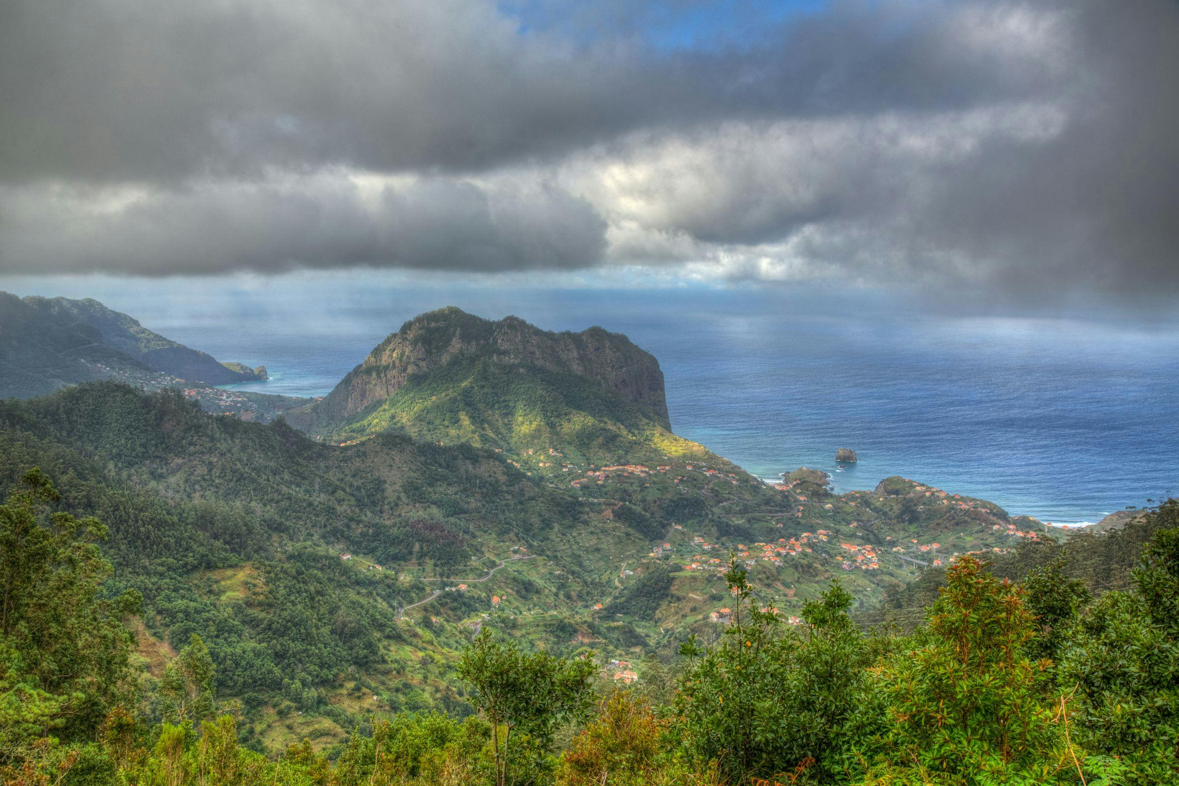 Kombination aus südöstlichem Madeira und Levada Walk