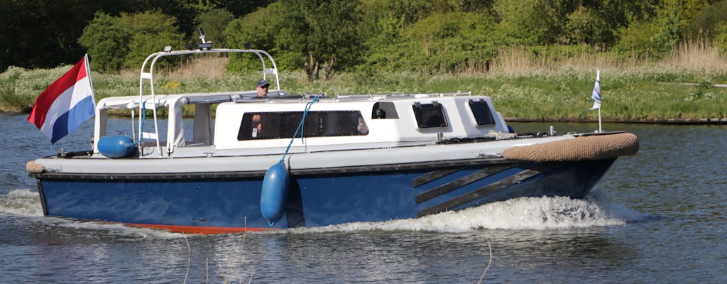 New land boat tour around Almere