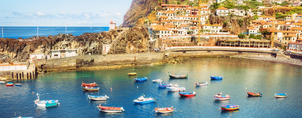 Tour privado 4x4 de meio dia na Madeira