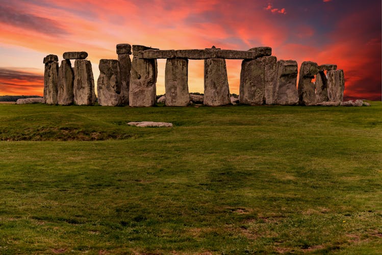 Stonehenge private immersive audio walking tour