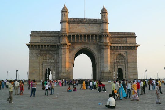 Tour coloniale di mezza giornata a piedi a Mumbai