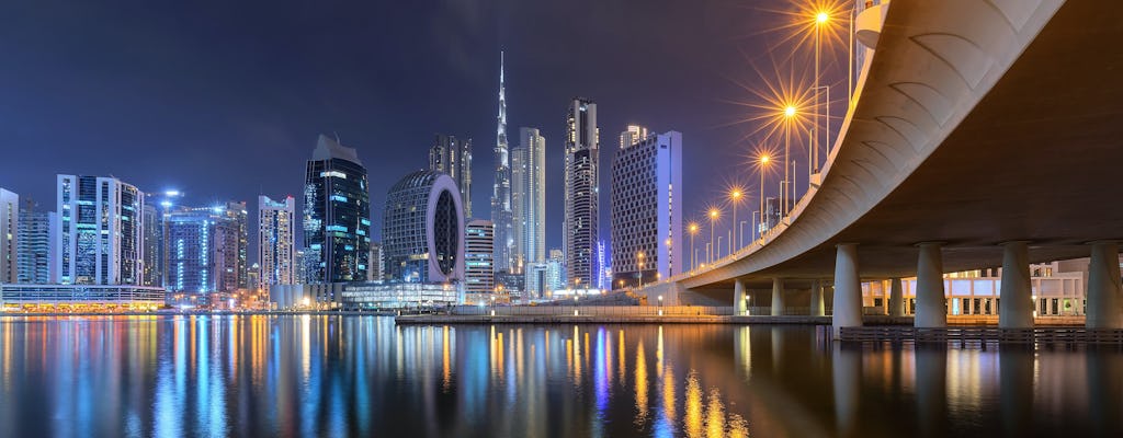 Dîner croisière de luxe sur les canaux de Dubaï avec transfert et boissons en option